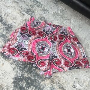 🌸Cute pink shorts with unique design never worn
